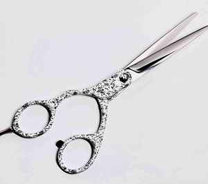 Tijeras de Peluquería Profesionales Personalizables de 5.5 Pulgadas, Afiladas, de Acero Inoxidable, con Borde Recto, Premium, para Salón - Product Image 6