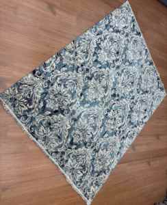 Tapis de luxe fait main en laine et soie noué à la main pour salon et chambre à coucher - Product Image 2