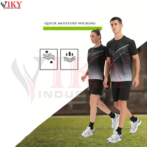 Ensemble de vêtements de sport haute performance pour homme, marque privée, haut de compression à manches courtes et short de course respirant - Product Image 5