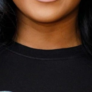 เสื้อยืดเชนิลสีดำ 1908 ปักตัวอักษรกรีกสีชมพูสีเขียว เสื้อยืดผ้าฝ้ายพรีเมียม สตรีทแวร์ลำลอง เสื้อผ้าสำหรับชมรม - Product Image 2