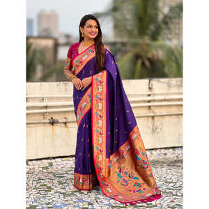 ผ้าไหมสีม่วงอ่อน ลายหงส์ ราจฮันส์ ปายธานี ผ้าส่าหรี เสื้อผ้าอินเดียและปากีสถาน - Product Image 1