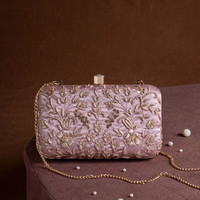 Pochette de mariage décontractée en soie Zardozi classique de qualité supérieure, forme demi-lune, ornée de perles, faite à la main, légère, imperméable, style indien pour mariée
