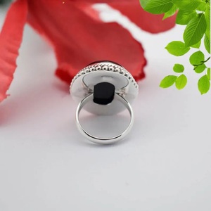 Anillo de Ónix Negro Hecho a Mano, Plata de Ley 925, Joyería Clásica con Piedras Preciosas para Mujer - Product Image 6