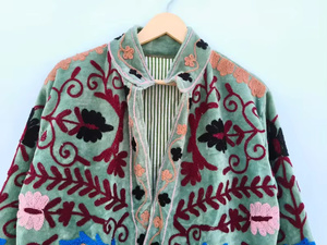 Wholesale Reversible Vintage Embroidered Floral Pattern 100% <b>Velvet</b> Bomber <b>Jacket</b>-Eco-Friendly Windproof Autumn/Winter Cotton - Product Image 2