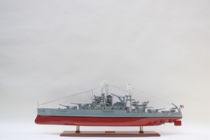Maqueta de Barco de Madera Hecha a Mano USS Arizona, Coleccionable Patriótico para Mesa, Pulido y Pintado, Diseño Personalizado - Product Image 2