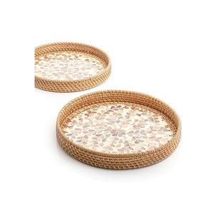 Plateau de service et de rangement alimentaire rond, fait main, en nacre et rotin, design personnalisé pour articles de cuisine - Product Image 1