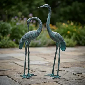 Sculpture de grue en aluminium coulé vert, paire de statues d'oiseaux modernes, figurine décorative personnalisable avec logo pour jardin, patio, maison - Product Image 4