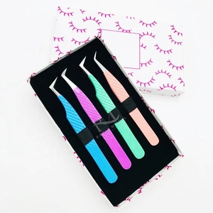 4 pinces à cils avec revêtement en poudre, 3 pointes différentes, pinces à pointe fine argentées / couleur personnalisée, emballage en boîte de 4 pièces - Product Image 1