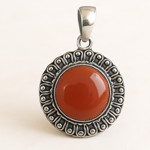 Pendentif en argent sterling oxydé et cornaline, collier bohème vintage fait main, pierre précieuse naturelle de cornaline, artisanal - Product Image 5