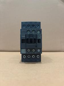 Contactor Schneider TeSys D Control LC1DT40M7 4P 40A AC-1 220V 50/60Hz Trifásico Fabricado en Indonesia - Product Image 3