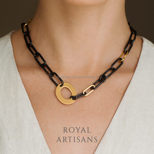 Collar de cuentas triangulares de resina hecho a mano, joyería de moda geométrica colorida, colgante de declaración elegante para mujer, regalo - Product Image 2