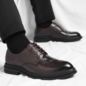 Men's Elegant Business Commute Leather Shoes European American Style Carved Formal <b>Dress</b> Shoes Spring Autumn New Office Shoes - Product Image 3