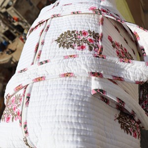 Cotton Quilted Duffle <b>Bag</b> Floral Print Large Capacity Weekender Travel Shoulder <b>Bag</b> Fashionable Overnight Shopping Duffle <b>Bag</b> - Product Image 6