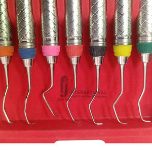 Venta al por mayor de fábrica: Nuevo juego de curetas Gracey de 7 piezas con mango hueco de doble punta, compatible con HU FRIEY, personalizable, manual, para detartraje dental. - Product Image 6