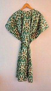 Robe longue maxi en coton imprimé léopard vert bohème pour femme, coupe ample, cache-maillot de plage, col en V, robe d'été - Product Image 4