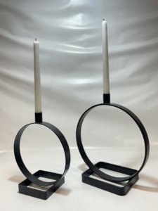 Candelabro de Aluminio Fundido de Primera Calidad, Diseño Brutalista, Portavelas de Metal Texturizado, Candelabro de Pilar Contemporáneo para Mesa de Comedor, Bodas - Product Image 4