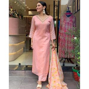 FANCY ORGANZA BRODERIE IMPRIMÉE NUMÉRIQUE TRAVAIL HAUT BAS AVEC DUPATTA ROSE - Product Image 2