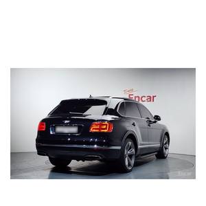 Bentley Bentayga 6.0 W12 Modelo Diciembre 2017 con 116.100 km, Caja de Cambios Automática, Asientos de Cuero, Cámara Trasera - Product Image 2