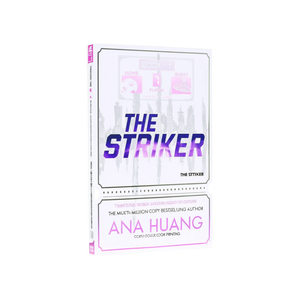 Le Striker par l'auteur Ana Huang, impression de livre broché personnalisé à couverture souple - Product Image 2