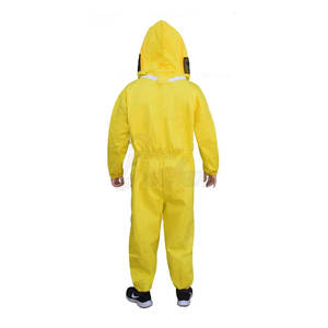 Guantes de Apicultura Fabricados en Pakistán, Diseño Resistente a Picaduras para una Recolección Segura de Miel - Product Image 4