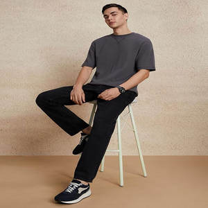 T-shirt unisexe surdimensionné confortable pour homme en tissu vintage délavé à l'acide, de haute qualité, couleur unie, logo personnalisé - Product Image 2