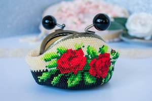Handmade Beaded Coin <b>Purse</b> with Clasp - <b>Red</b> Roses Floral Design - - Product Image 2