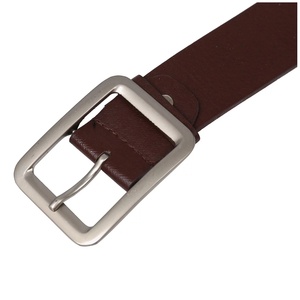 Cinturón de Cuero Genuino para Hombre de Alta Calidad, Hecho a Mano, con Diseño Nuevo y Hebilla Giratoria, en Oferta - Product Image 4