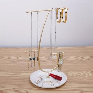 Soporte de joyería con marco curvo y doble barra, bandeja para relojes y pulseras, base antienredos para exhibición de collares, para un almacenamiento elegante - Product Image 1