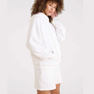 Conjunto de Sudadera con Capucha y Pantalones Cortos de Alta Calidad para Mujer, 100% Algodón Supima, Logotipo Personalizado, Traje Deportivo de 2 Piezas - Product Image 4