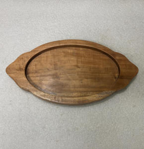 Plato para servir de madera de acacia de diseño moderno hecho a mano, plato para acampar ecológico, resistente al agua, pulido - Product Image 4