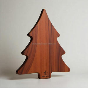 Tabla de cortar de madera hecha a mano con forma de árbol de Navidad | Respetuoso con el medio ambiente rústico | Comidas navideñas Regalo festivo - Product Image 5