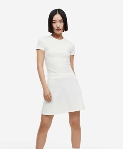 T-shirt court décontracté pour femmes, en coton doux, vêtements de tous les jours à la mode - Product Image 2