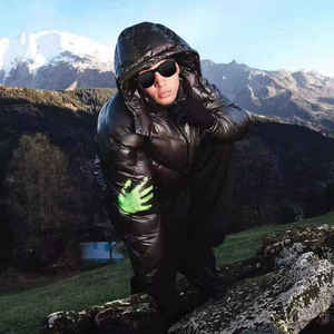 Chaqueta de Plumón Personalizada para Hombre OEM, Chaqueta de Invierno Ligera y Cálida, Chaqueta Impermeable con Estampado Personalizado, Chaqueta de Plumón Cortavientos para Hombre - Product Image 6