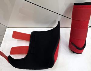 Botas Protectoras para Caballos de Alta Calidad y Durabilidad, con Cepillos para Espolones Modernos, Protección Ajustable para las Patas con Herraduras de Alta Calidad - Product Image 4