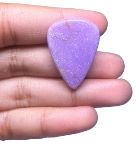 หินฟอสโฟไซเดอไรต์ธรรมชาติขายส่ง สีม่วงจากสหรัฐอเมริกา คริสตัลรูปทรงอิสระสำหรับตกแต่งและทำสมาธิ - Product Image 1