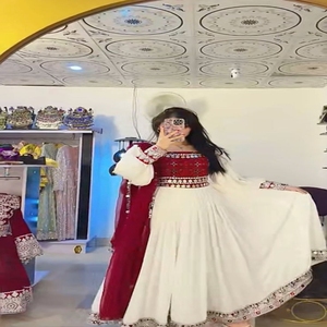 Robe traditionnelle afghane brodée à la main |   Tenue culturelle afghane |   Robes longues afghanes brodées à la main |   Mariage afghan - Product Image 6
