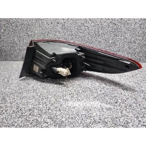Feu arrière gauche extérieur d'occasion OEM 92401C1500 pour Hyundai Sonata - Product Image 4