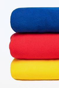 Hot Selling Modern Extra Warm Cute Blanket 100% Polyester Polar Fleece <b>Throw</b> Air Conditioner Blanket for Office Lunch Break - Product Image 4