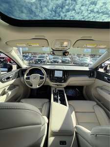 รถยนต์มือสองปี 2025 วอลโว่ XC60 T8 รุ่น Core Dark Theme - Product Image 4