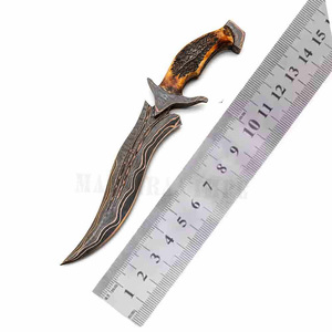 Couteau de chasse Bowie haut de gamme en acier Damas forgé à la main avec lame en cuivre et poignée en cuivre alvéolé, idéal pour le camping - Product Image 6