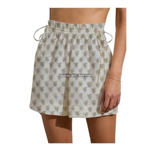 Shorts de week-end pour femmes à cordon de serrage, imprimé floral, coupe décontractée, en coton, imprimé à la main - Product Image 6