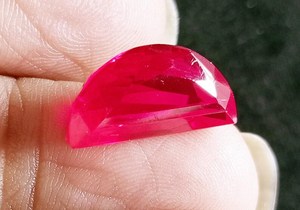 จี้รูปไข่ประดับทับทิมสีแดงธรรมชาติ Zubeda Gems Classic รับรองโดย IGI เงินแท้ 925 ทำมือ ของขวัญเครื่องประดับอัญมณี - Product Image 4