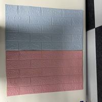 Autocollant mural en mousse PVC 3D, effet brique géométrique moderne, ignifuge et imperméable, pour salon et usage domestique, fabriqué en Chine