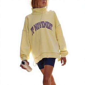Sudadera Amarillo Pálido con Cuello Tipo Capucha, Letras Arqueadas en el Pecho en Morado Oscuro, Mangas Largas, Cuello con Cordón Ajustable, Ropa con Logotipo Personalizado - Product Image 1
