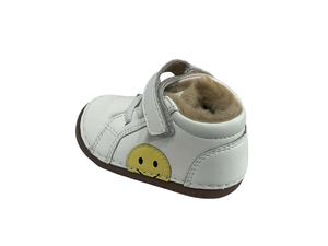 Chaussures de marche blanches pour bébé, baskets à lacets pour tout-petits, semelle antidérapante, tige en cuir, soutien de la voûte plantaire, légères pour le printemps et l'automne - Product Image 4