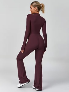 Elegante Mono Deportivo con Cierre para Entrenamiento y Rendimiento |   Tela Suave de Alta Elasticidad, Spandex-Poliéster - Product Image 6