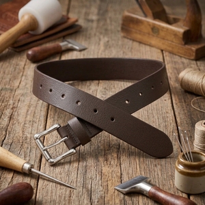 Cinturón de Cuero Genuino para Hombre – Cinturón Hecho a Mano, Resistente, con Hebilla Metálica - Product Image 3