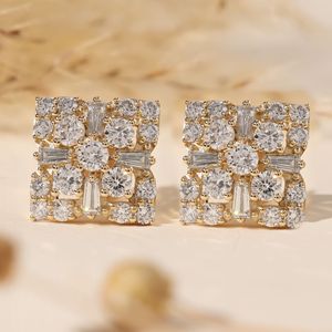 Boucles d'oreilles clous en diamant de laboratoire, clous d'oreilles carrés en diamant, clous d'oreilles ronds et baguette en diamant, bijoux de mariée en or - Product Image 1