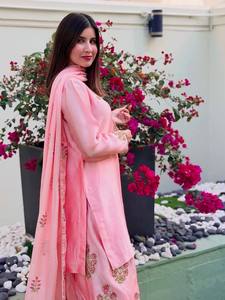 Traje Anarkali Rosa Bordado para Mujer con Dupatta, Vestido Tradicional Indio Pakistaní para Boda, Vestido Largo de Seda - Product Image 2