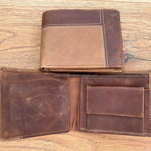 กระเป๋าสตางค์ผู้ชายหนังแท้แท้แบบ100% กระเป๋าใส่บัตรของขวัญที่ดีที่สุดสำหรับกระเป๋าเงินคาร์บอนแบบทำมือ - Product Image 5